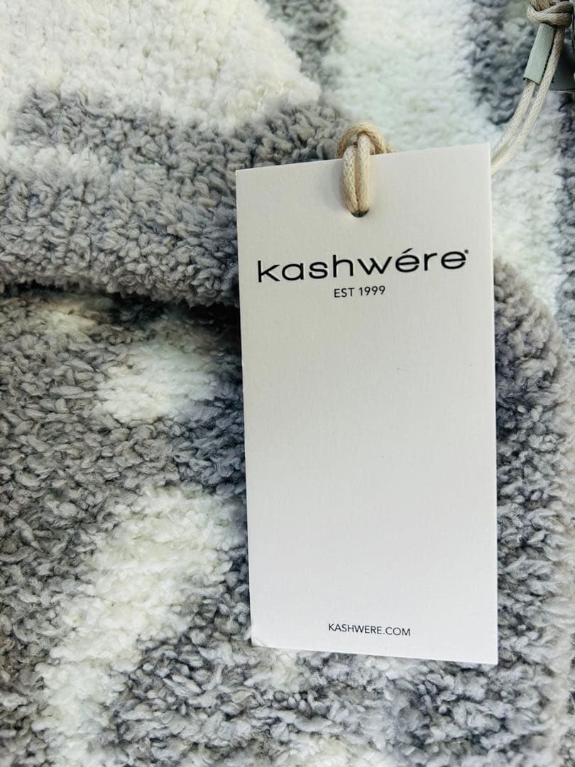 【新品】kashwere カシウエア ダマスク柄　ハーフブランケット