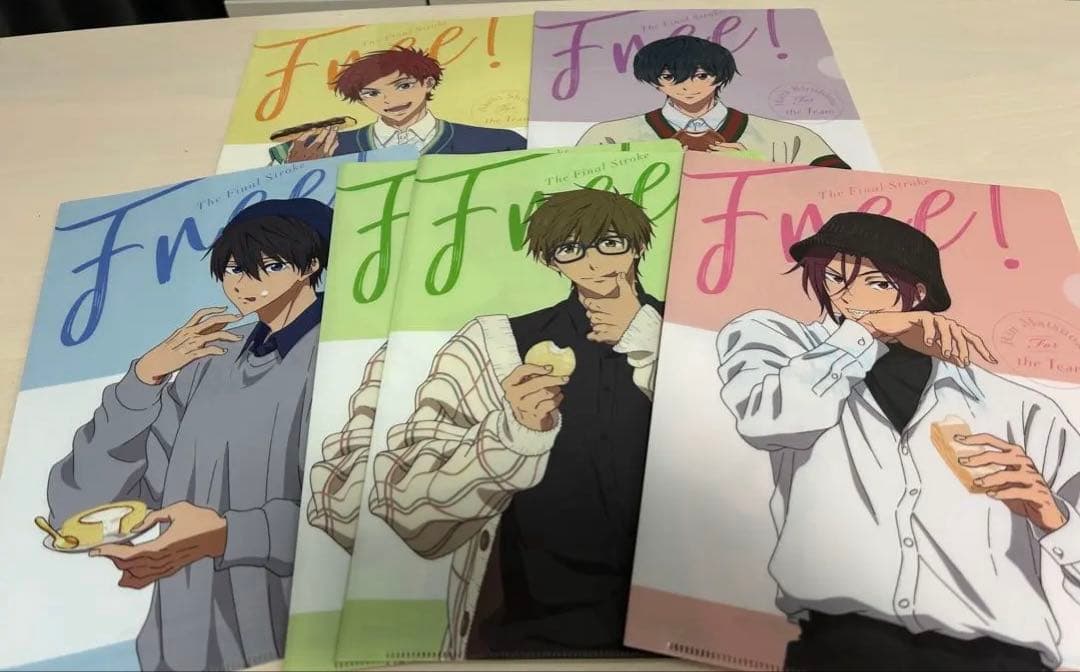 Free!雑誌・クリアファイル75枚セット