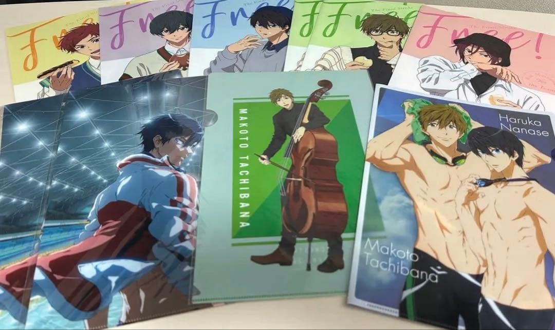 Free!雑誌・クリアファイル75枚セット