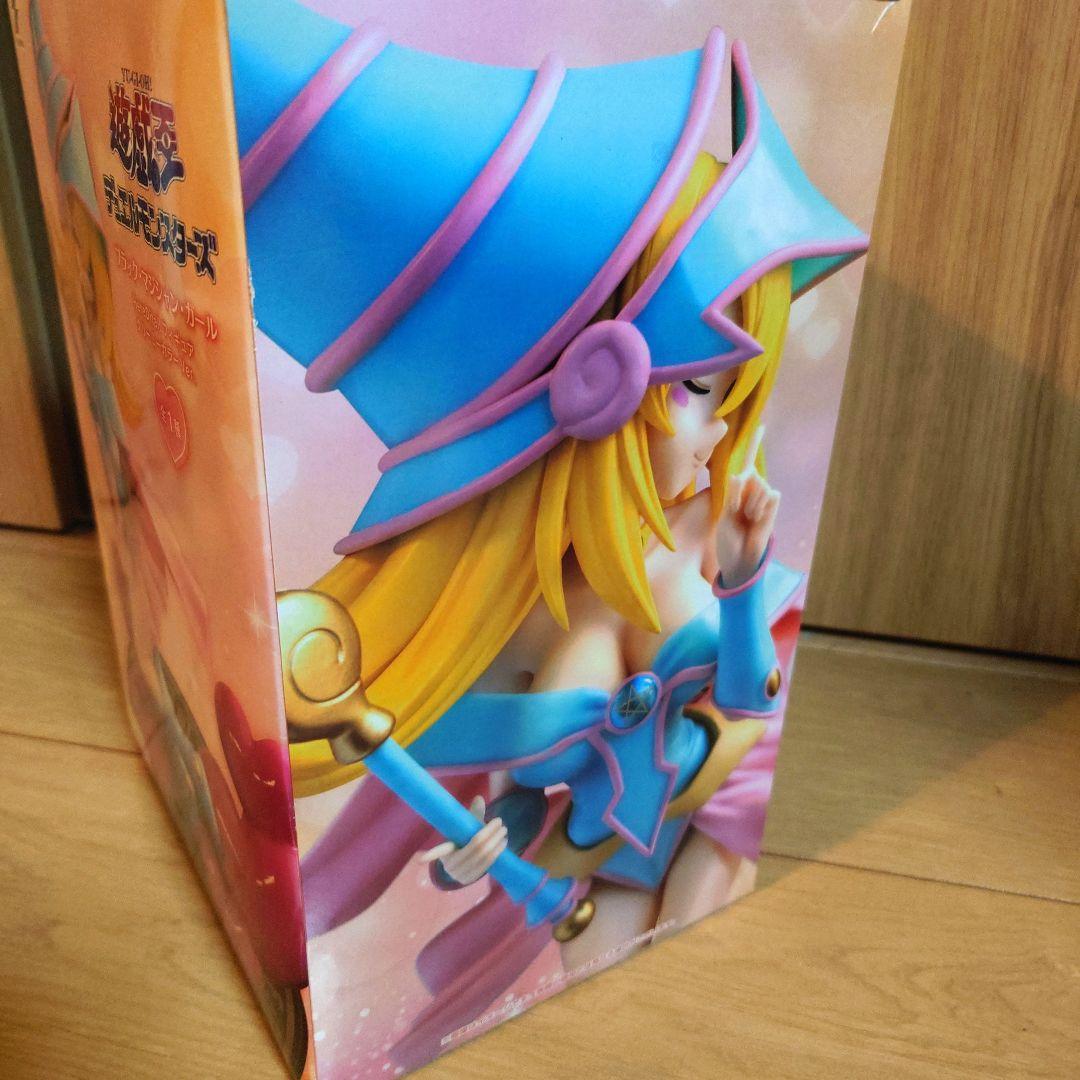 遊戯王 ブラック・マジシャン・ガール クリーミーカラーver. - メルカリ