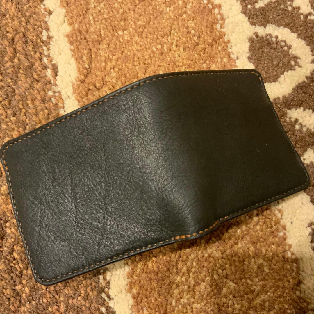 未使用 分厚い黒の本革を使用した二つ折り財布 ハンドメイド