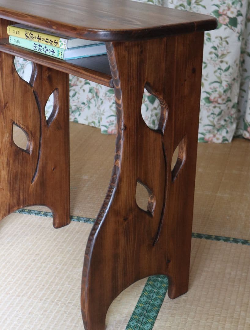 吉野杉の小さな机　手作り　奈良