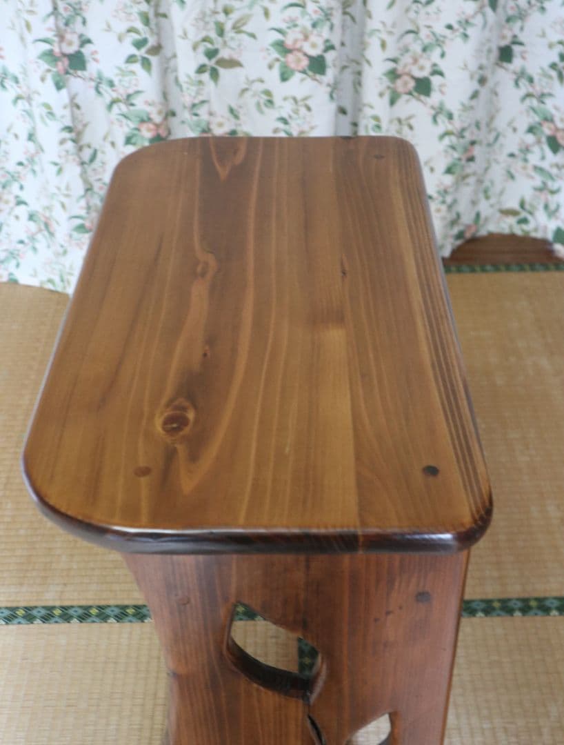 吉野杉の小さな机　手作り　奈良