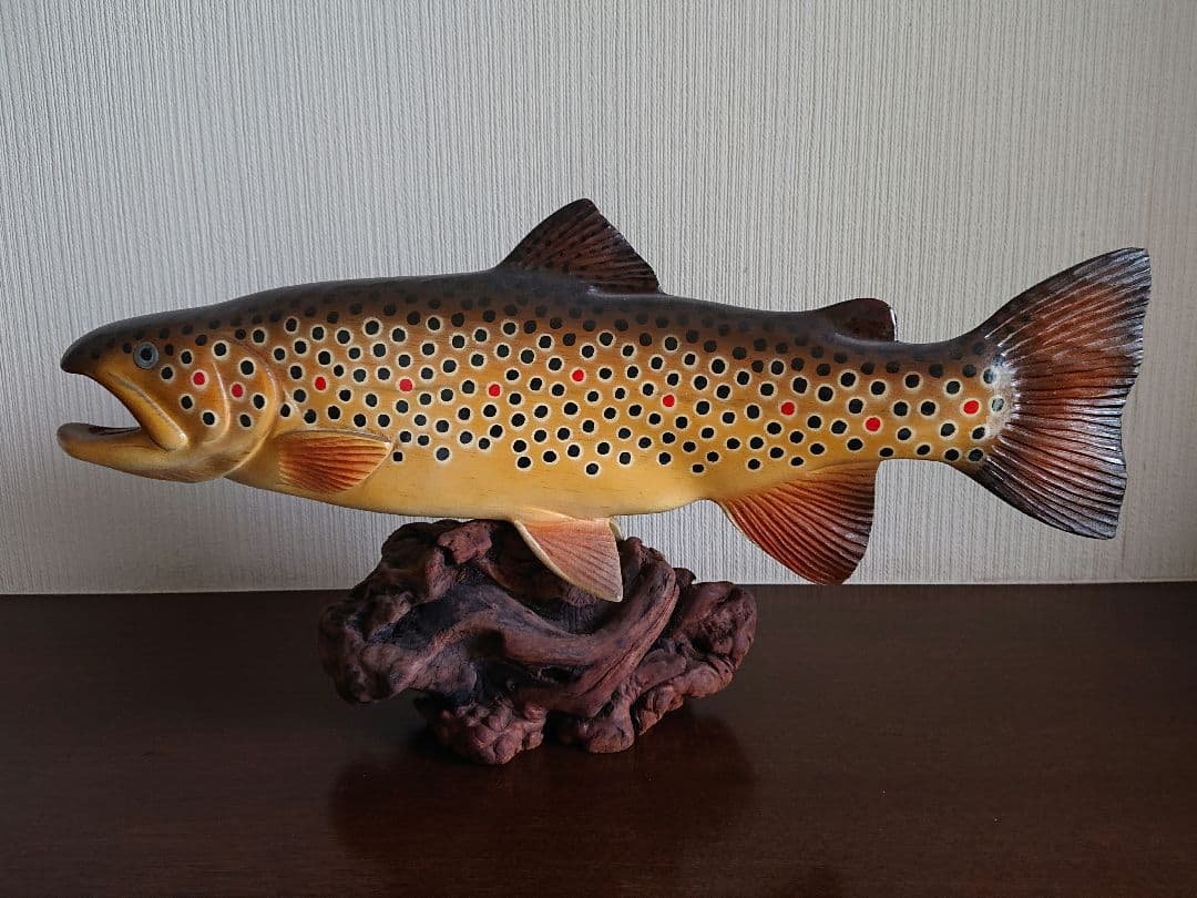 魚の置物 木彫りの置物 ブラウントラウト ヴィンテージアメリカ製品