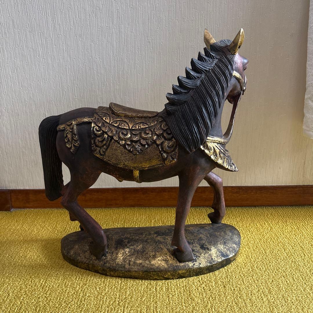 馬の彫刻 アンティーク　置物　オブジェ