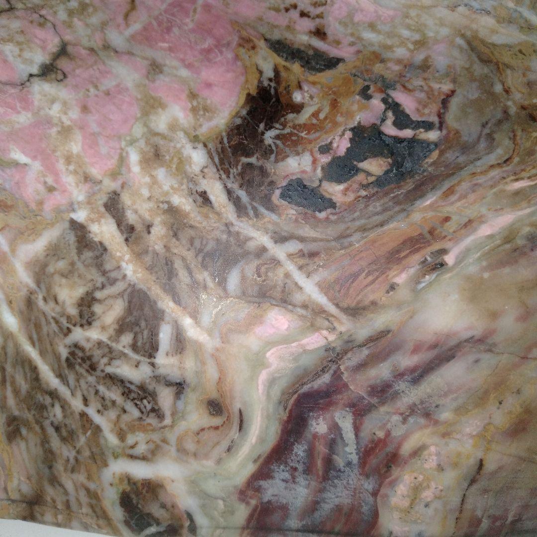 大型バラ輝石　ロードナイト　インカローズ　鉱物　原石　台付き１個