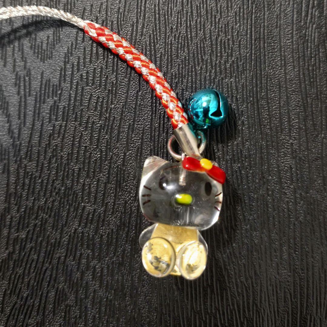 ご当地キティ 静岡 土肥金山限定 金箔入り ガラス ストラップ - メルカリ