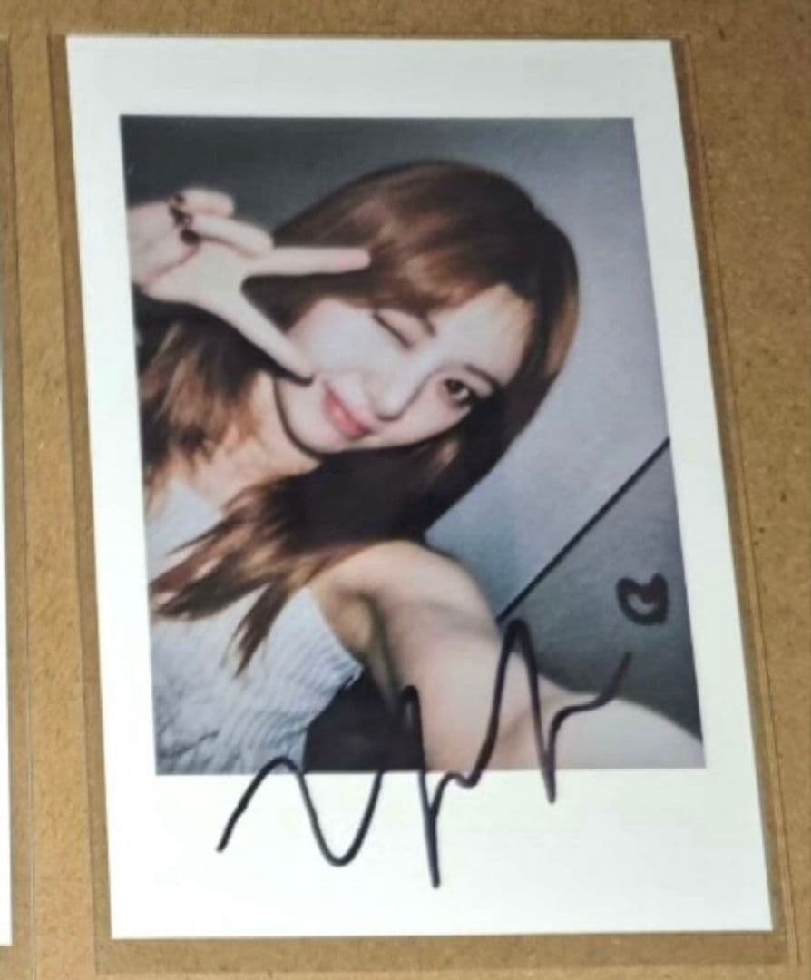 ルセラフィム ユンジン HOT countingstarsラキドロチェキトレカG