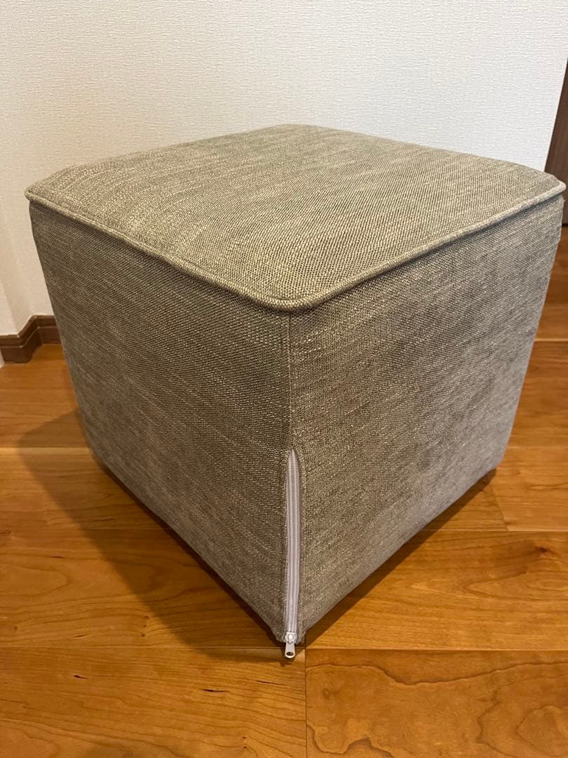 グレー キューブ型スツール ファスナー付き