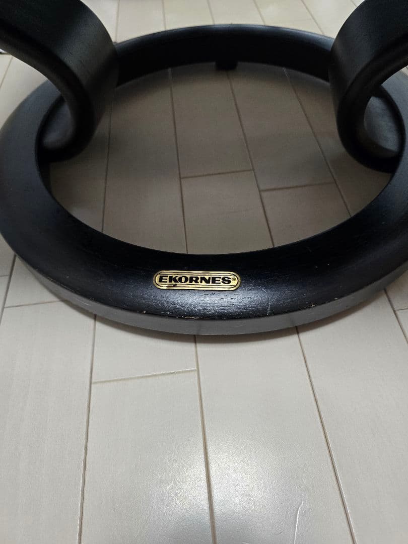 EKORNES 黒 レザー 回転式座椅子　オットマン付き