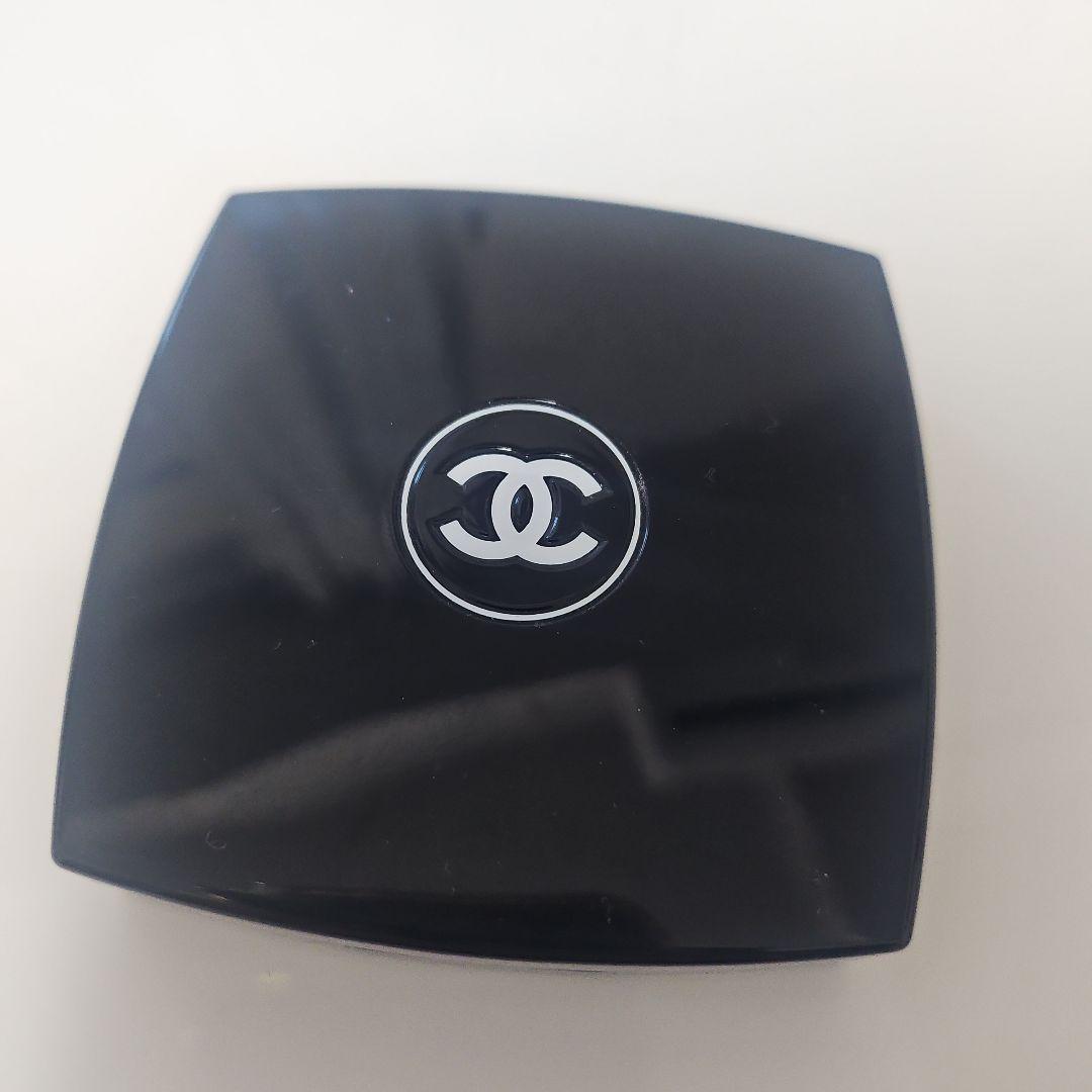 CHANEL FANTASIE DE CHANEL チーク 8101　ブラシ付き