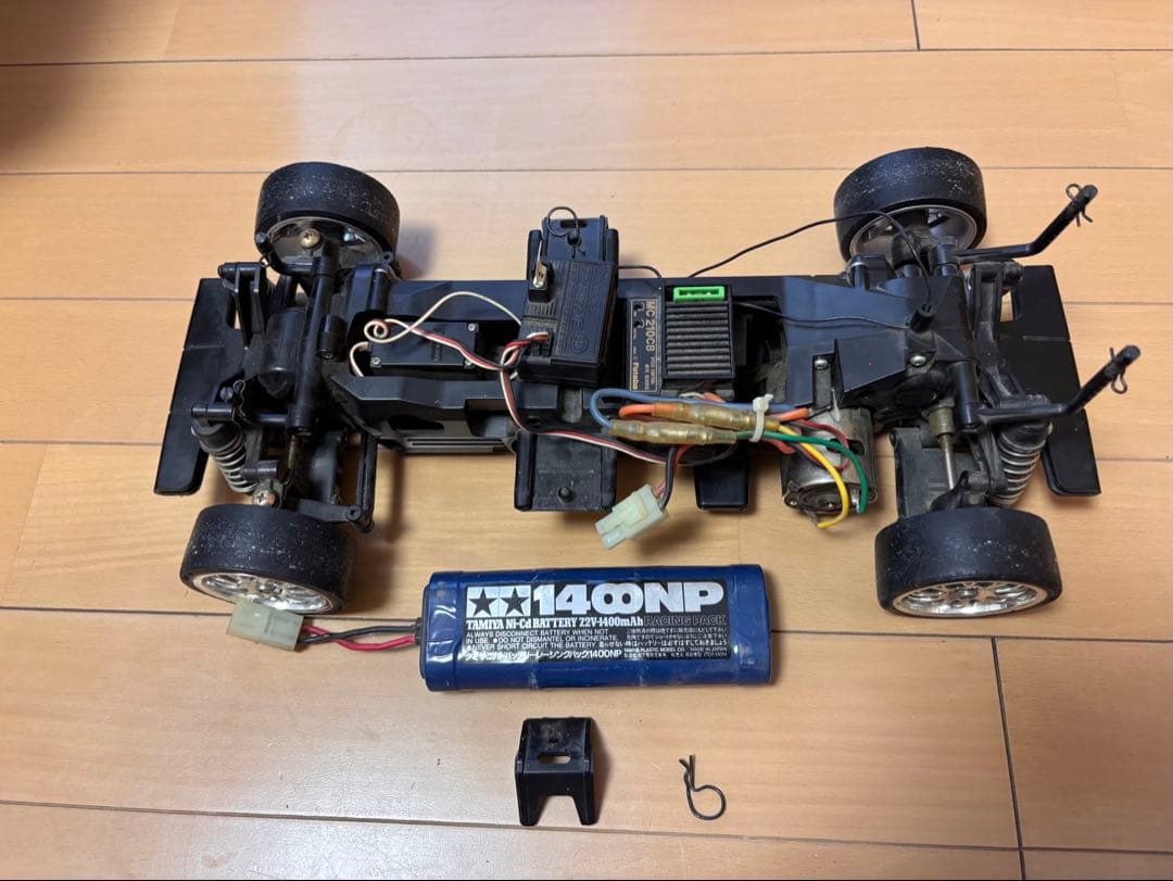 完成品ニッサンcalsonicスカイライン