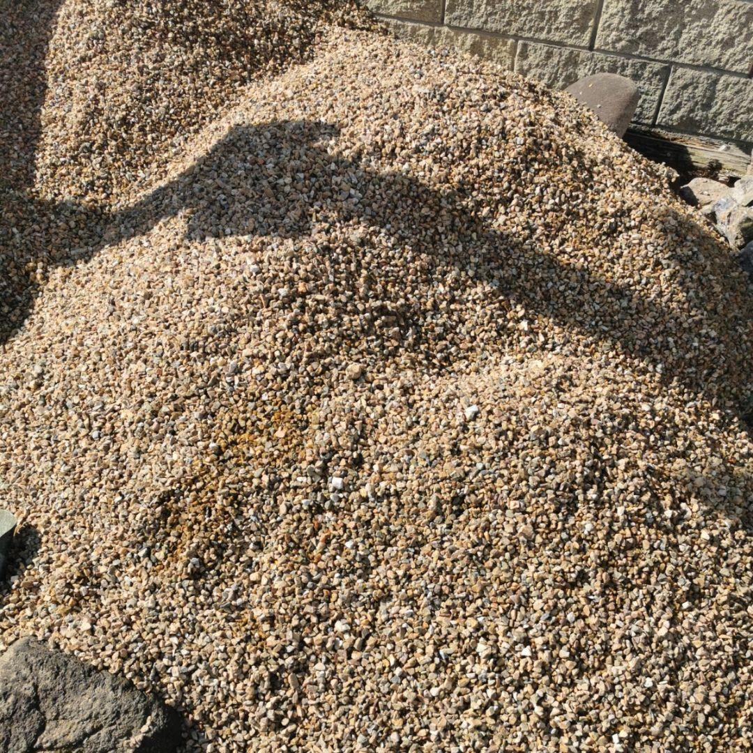 岐阜砂利　1000キロ　チャート石　岐阜石　砂利　庭　ガーデニング