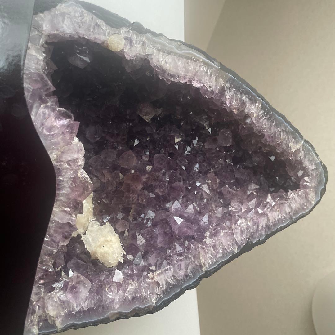 ⭐︎ウルグアイ産アメジストドーム　カコクセナイト　カルサイト共生