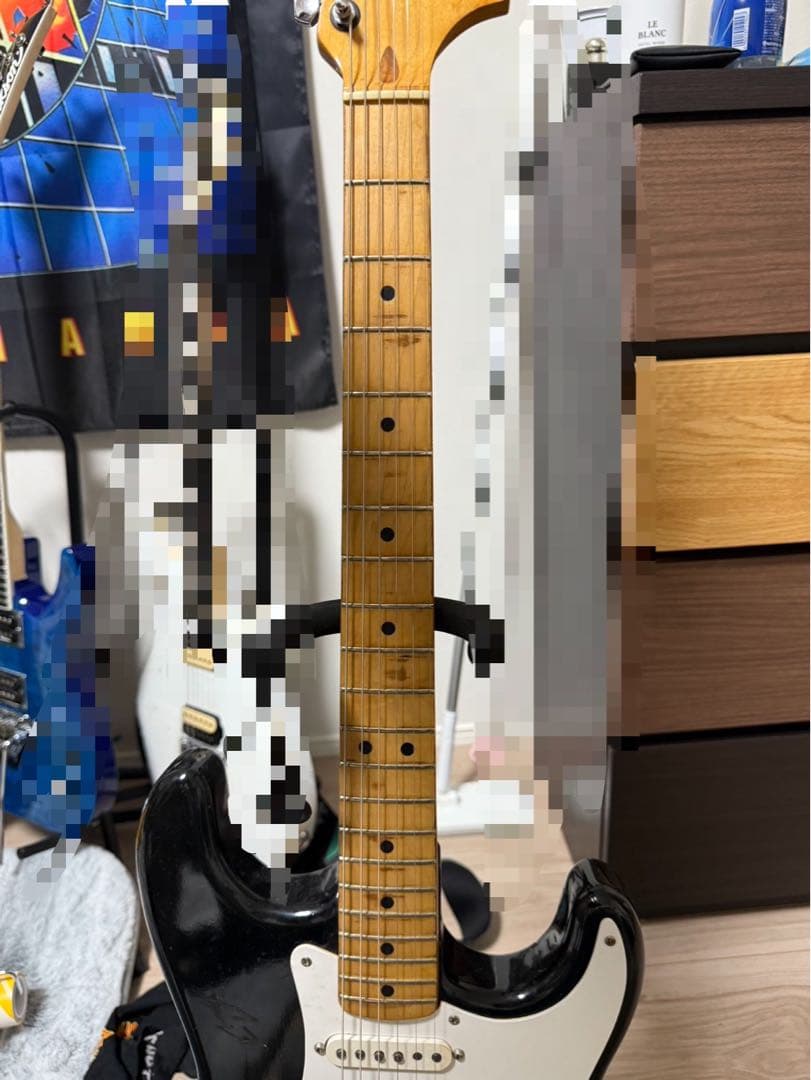 ストラトキャスター Stratocaster ブラック