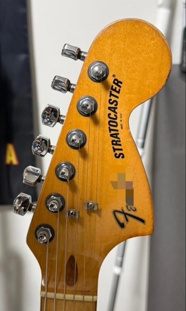 ストラトキャスター Stratocaster ブラック