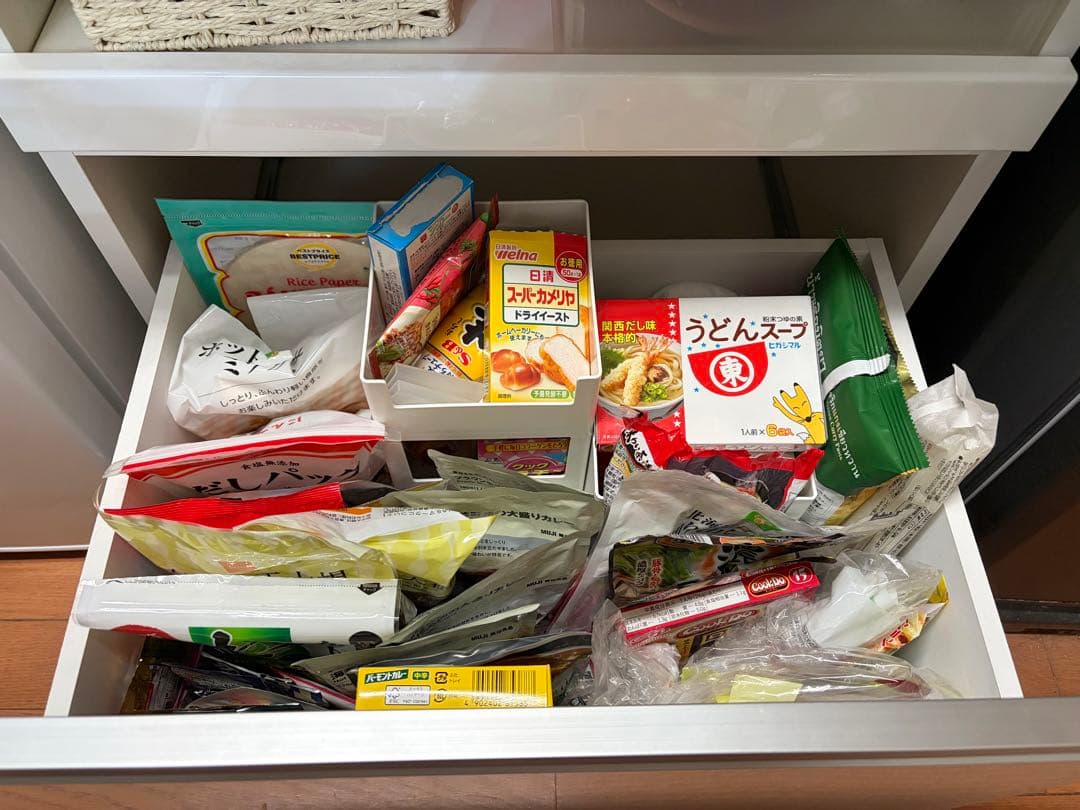 【松田家具・送料込】国産レンジ台・食器棚　幅59cm