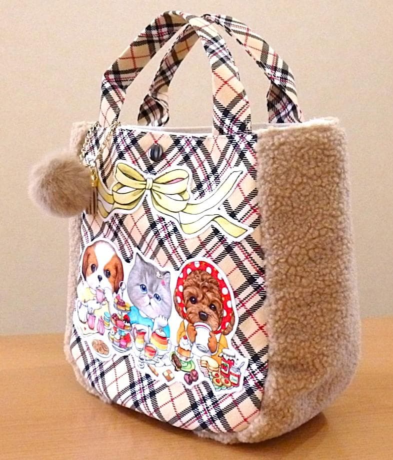 ハンドメイド　ふわふわマチのラウンドトートバッグ（FZ-25）