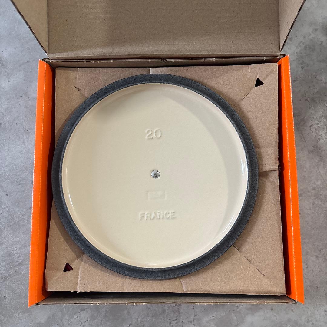 ル・クルーゼ 鍋 シグニチャー ココット・ロンド 20cm チェリーレッド