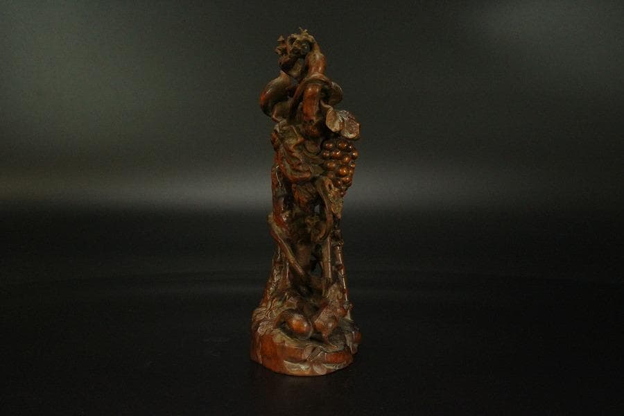 中国美術 高揚木 刻 葡萄栗鼠 置物 高7.7cm(HA383)