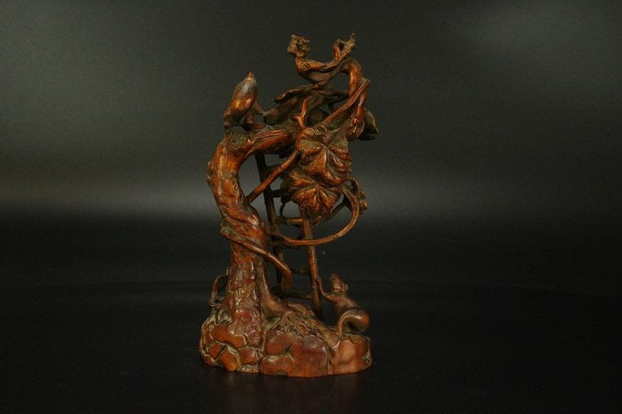 中国美術 高揚木 刻 葡萄栗鼠 置物 高7.7cm(HA383)