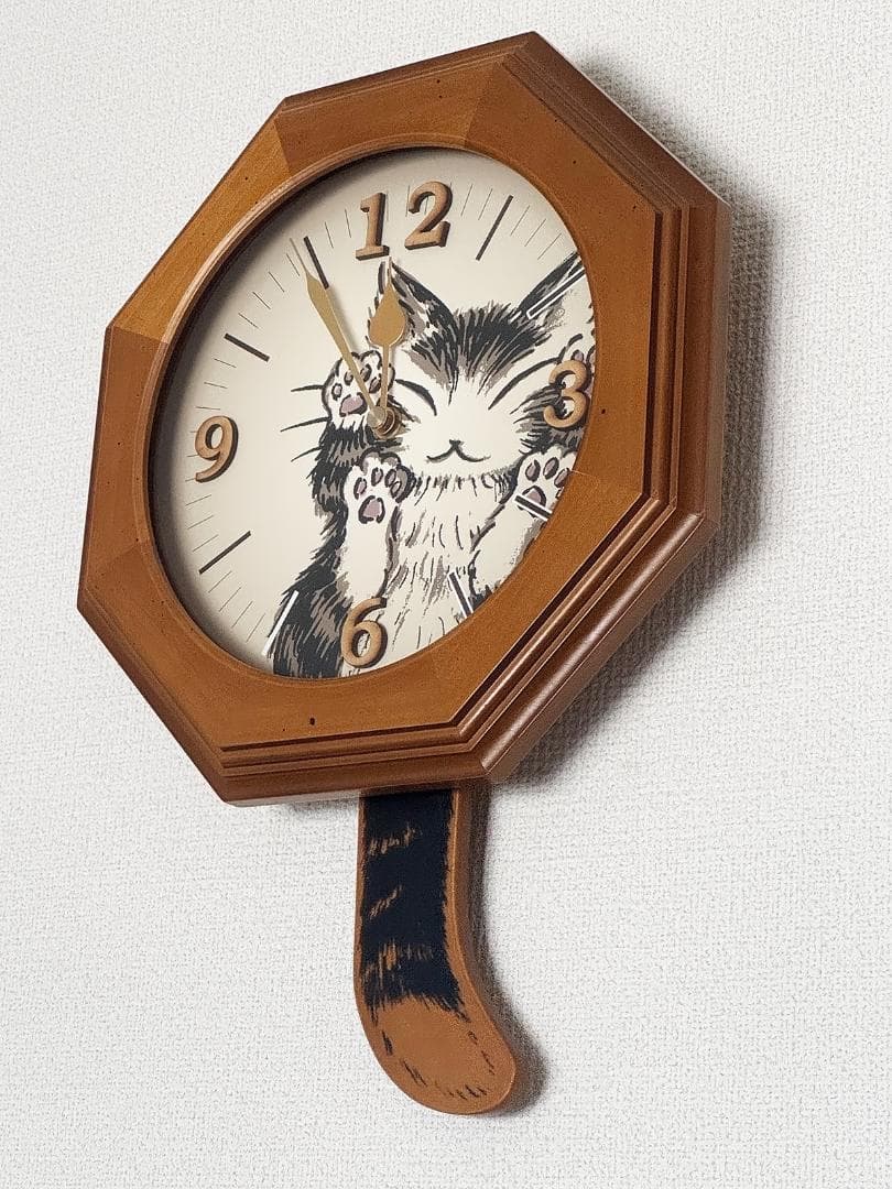 わちふぃーるど ダヤン にゃんキューテイル振り子時計