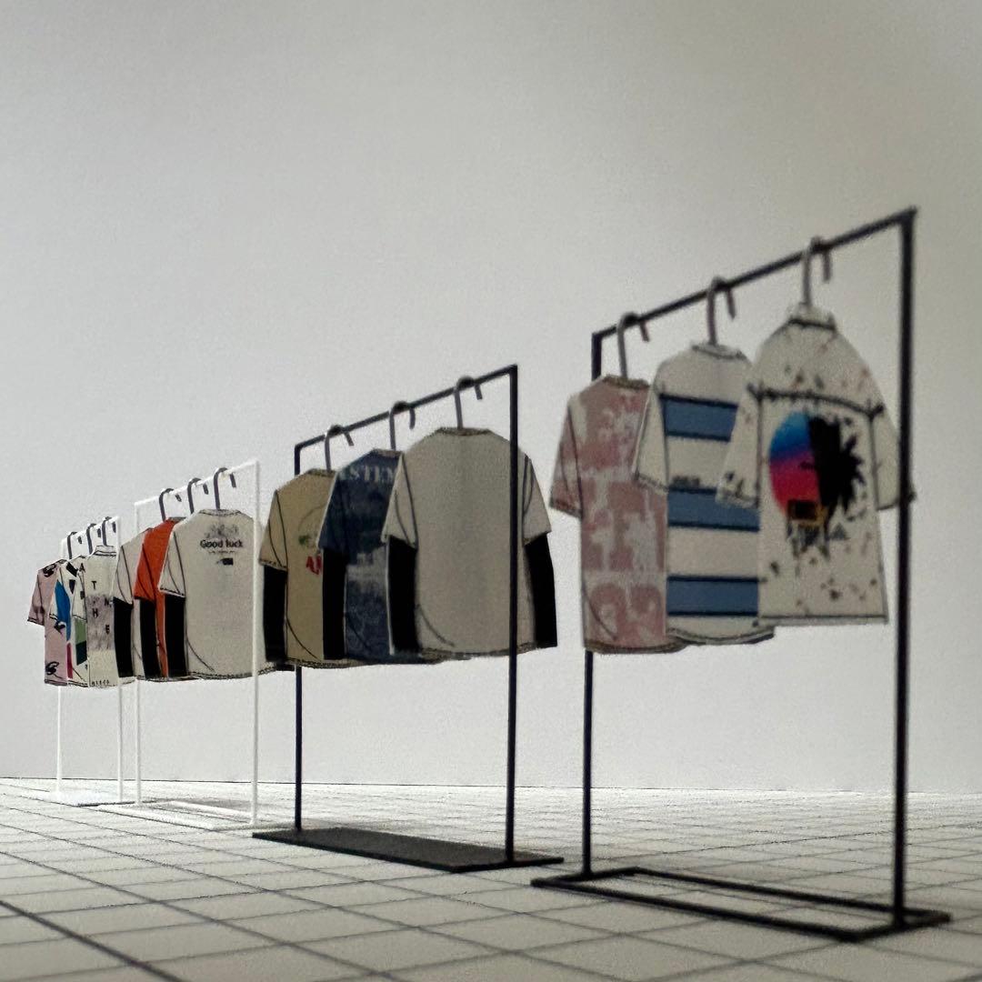 45枚】ランダム、模型用添景 服【Tシャツ】1:30模型 建築模型