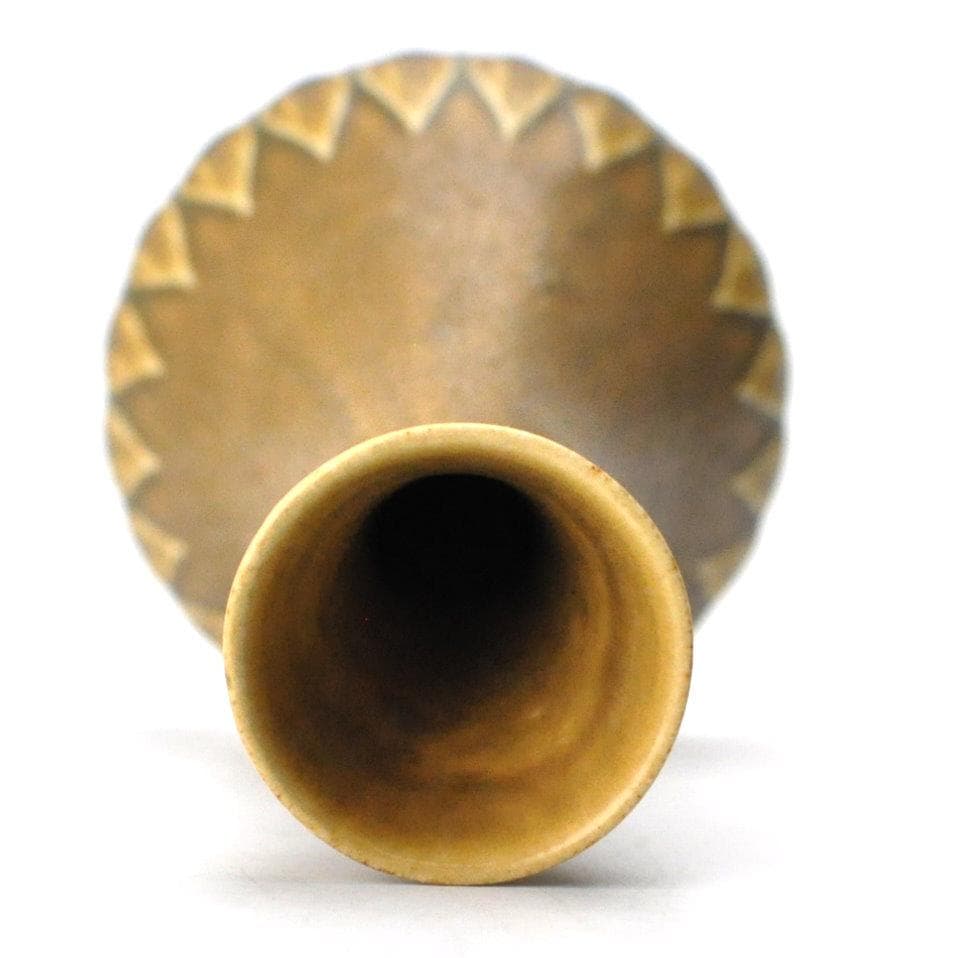 クイストゴー RELIEF（レリーフ）フラワーベース 花瓶 - メルカリ