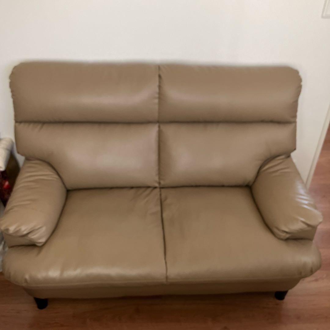 ベージュ 二人掛けソファ 合成皮革