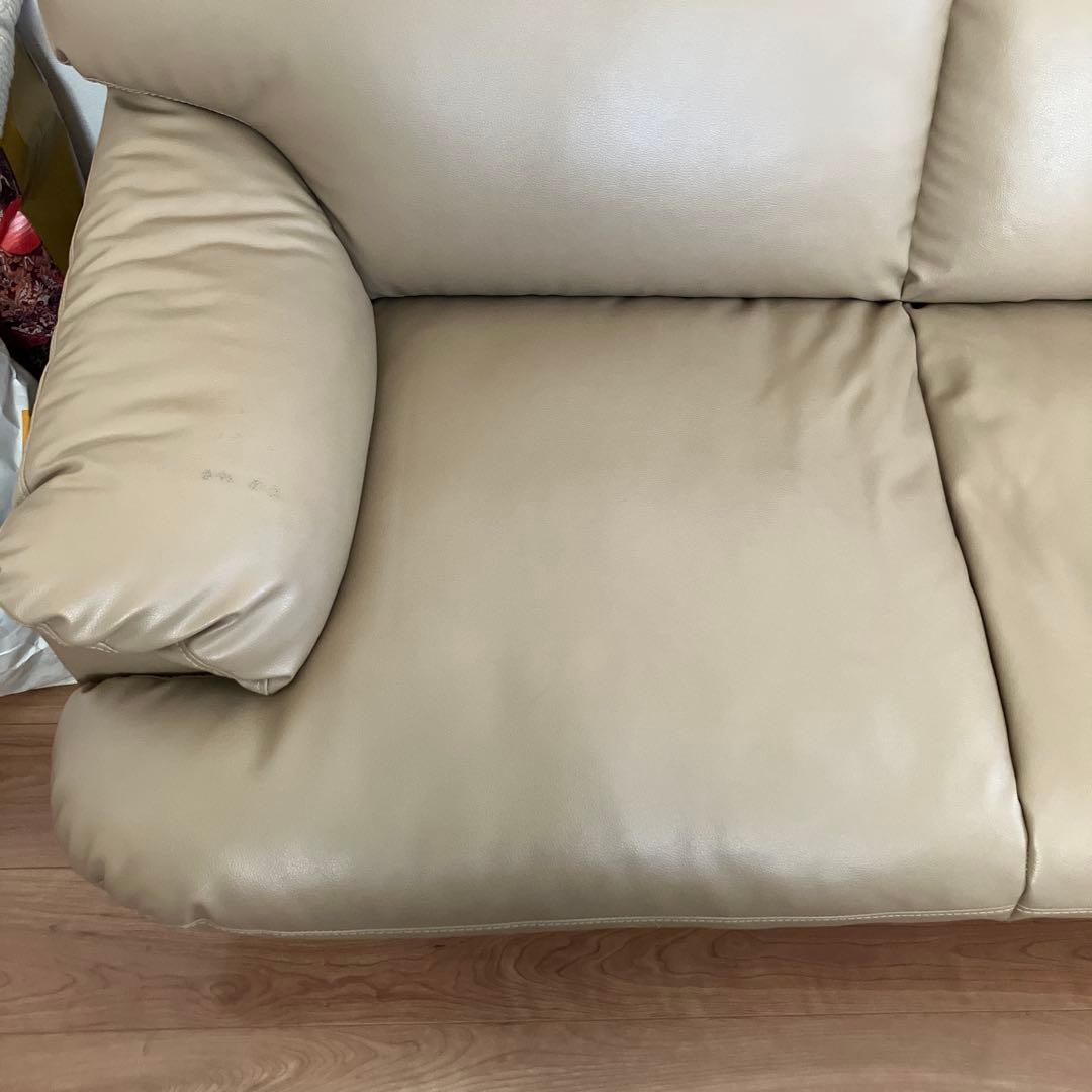 ベージュ 二人掛けソファ 合成皮革