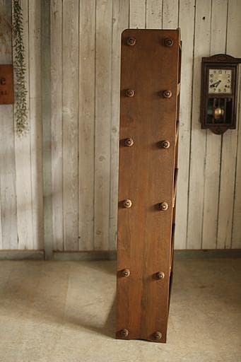 古い木製の収納棚　6段　くさび式本棚　食器棚　オープンラック　古家具　古道具