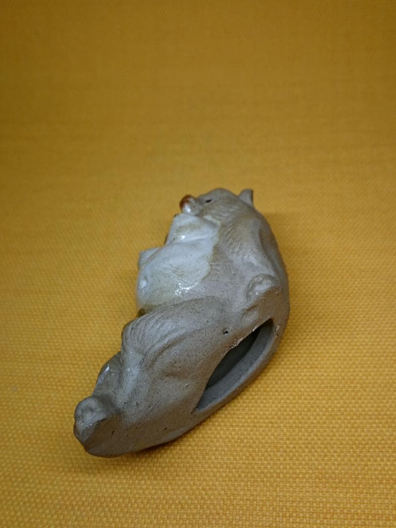 たぬき　陶器　オブジェ　置物　インテリア　工芸品　美術品　A3306