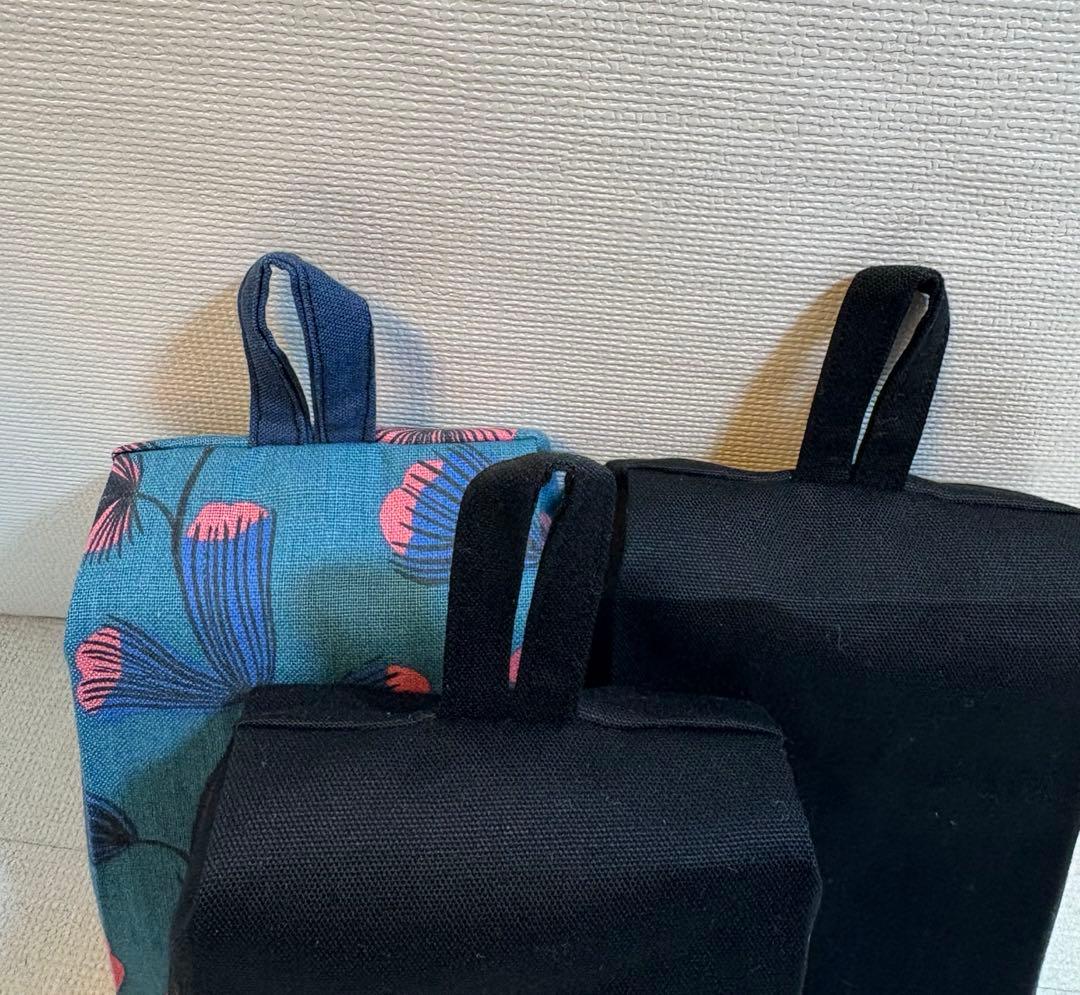 専用　ハーフサイズティッシュカバー　3枚　北欧風花柄　グリーン　無地ブラック