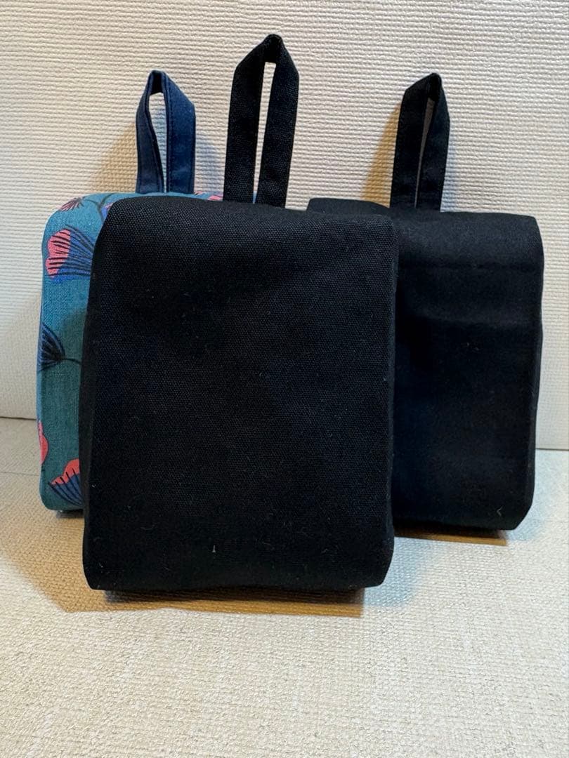 専用　ハーフサイズティッシュカバー　3枚　北欧風花柄　グリーン　無地ブラック