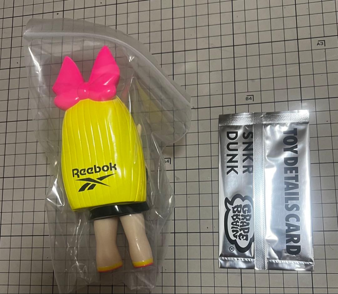 【未開封品】にぎるちゃん　ポンプフューリー コラボ　フィギュアとカードのみ