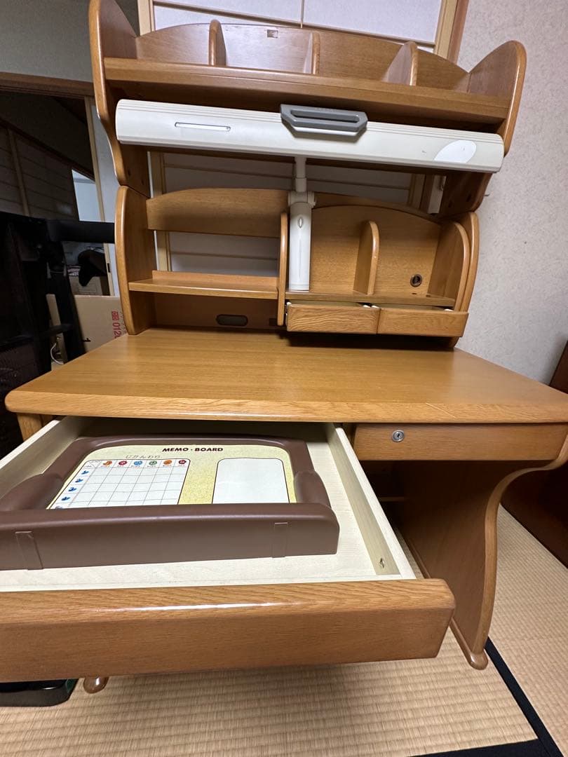 木製 学習机 収納スペース豊富