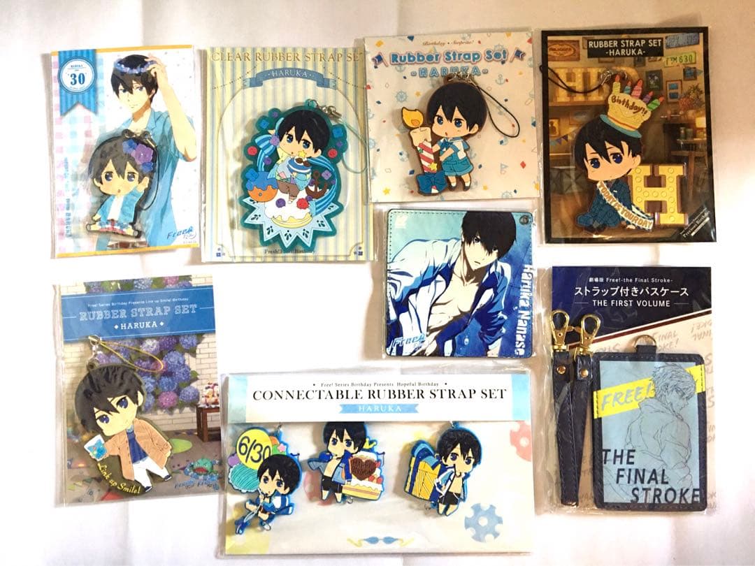 Free! 七瀬遙　グッズまとめ売り　缶バッジ　アクスタ　タペストリー等