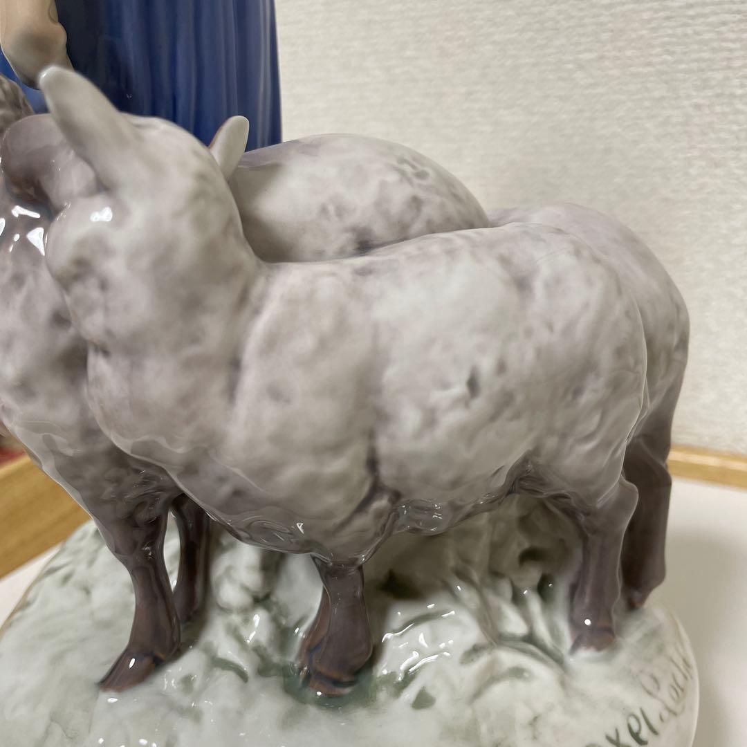 ＊女性と３頭の羊＊高さ２７cm・Ｂ＆Ｇ． ・希少・