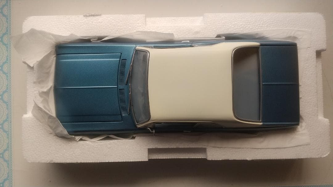 1/18 ビバリーヒルズコップ シボレー ノヴァ