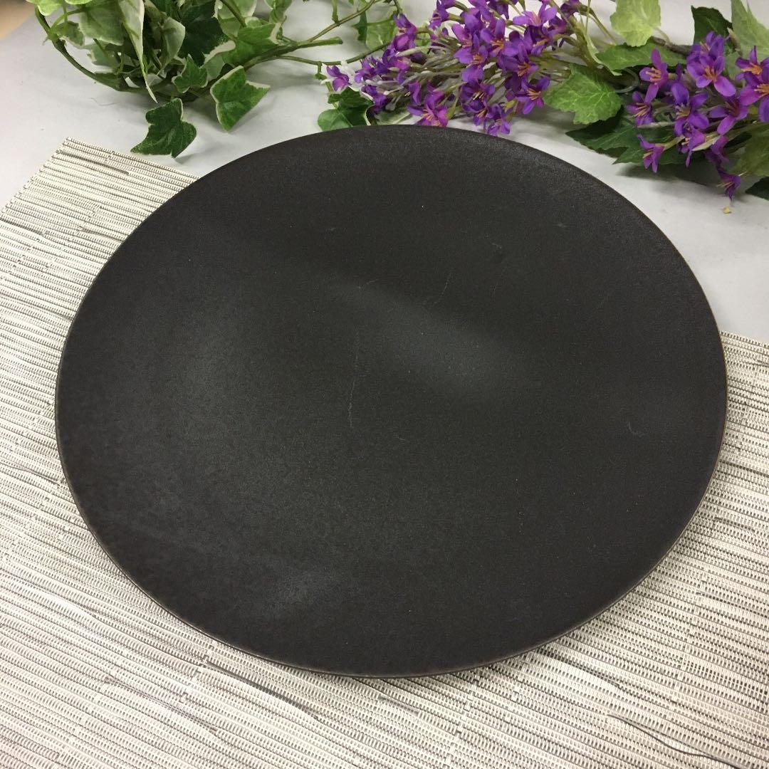 美濃焼　グレージュ黒28cmラウンドプレート