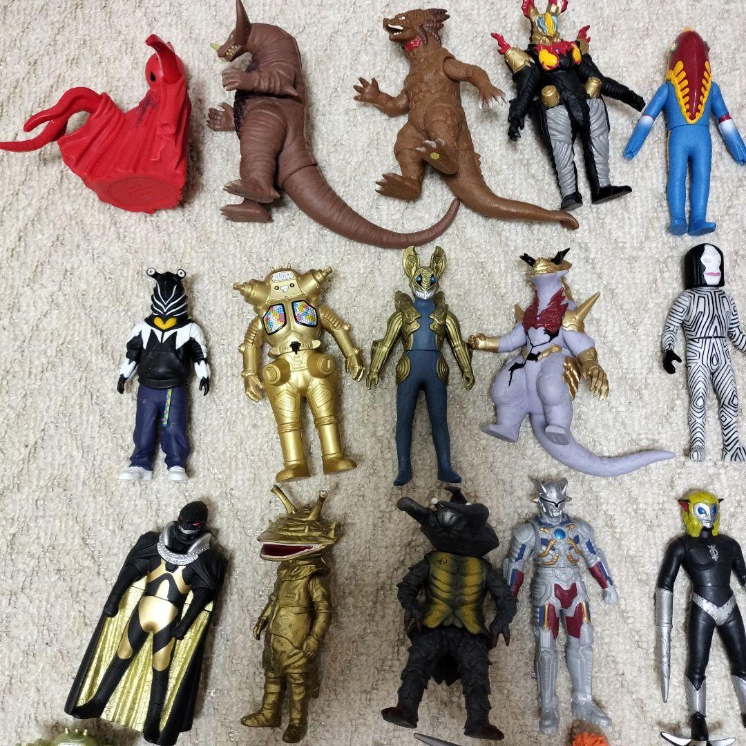 d*3様 ウルトラマンシリーズ 怪獣フィギュアセット 約50体