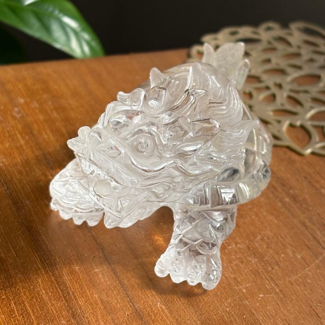 高品質 ブラジル産の天然水晶で彫られた龍亀（ロングイ） 置物197g
