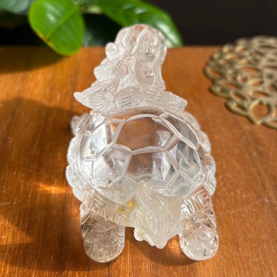 高品質 ブラジル産の天然水晶で彫られた龍亀（ロングイ） 置物197g