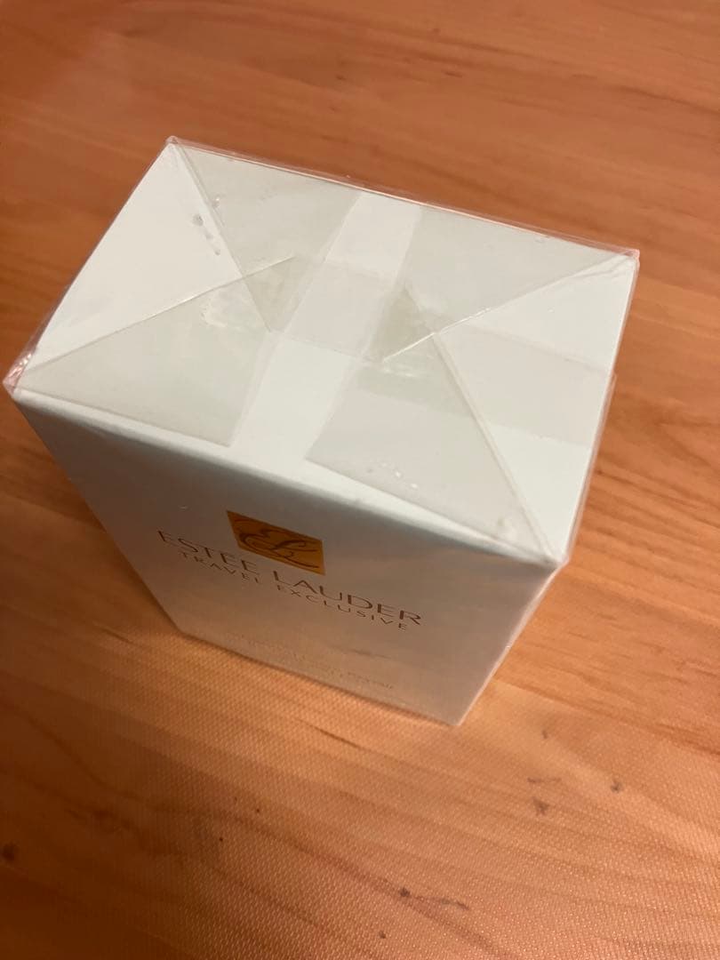 エスティローダー TRAVEL EXCLUSIVE 新品・未開封