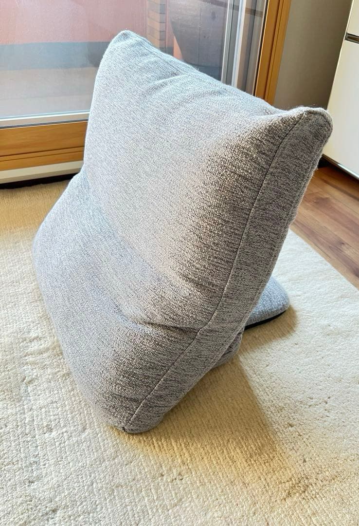 最終お値下げINCOONグレー　ギアクッション