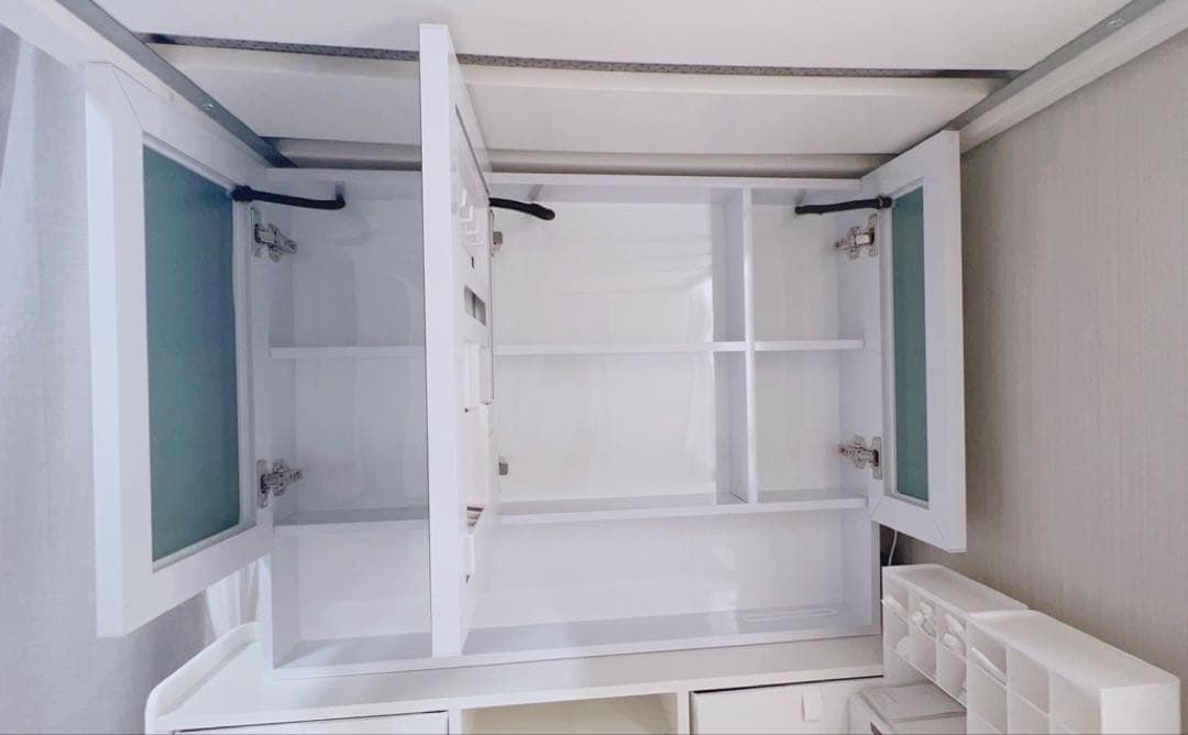 LED ミラーキャビネット　ホワイト