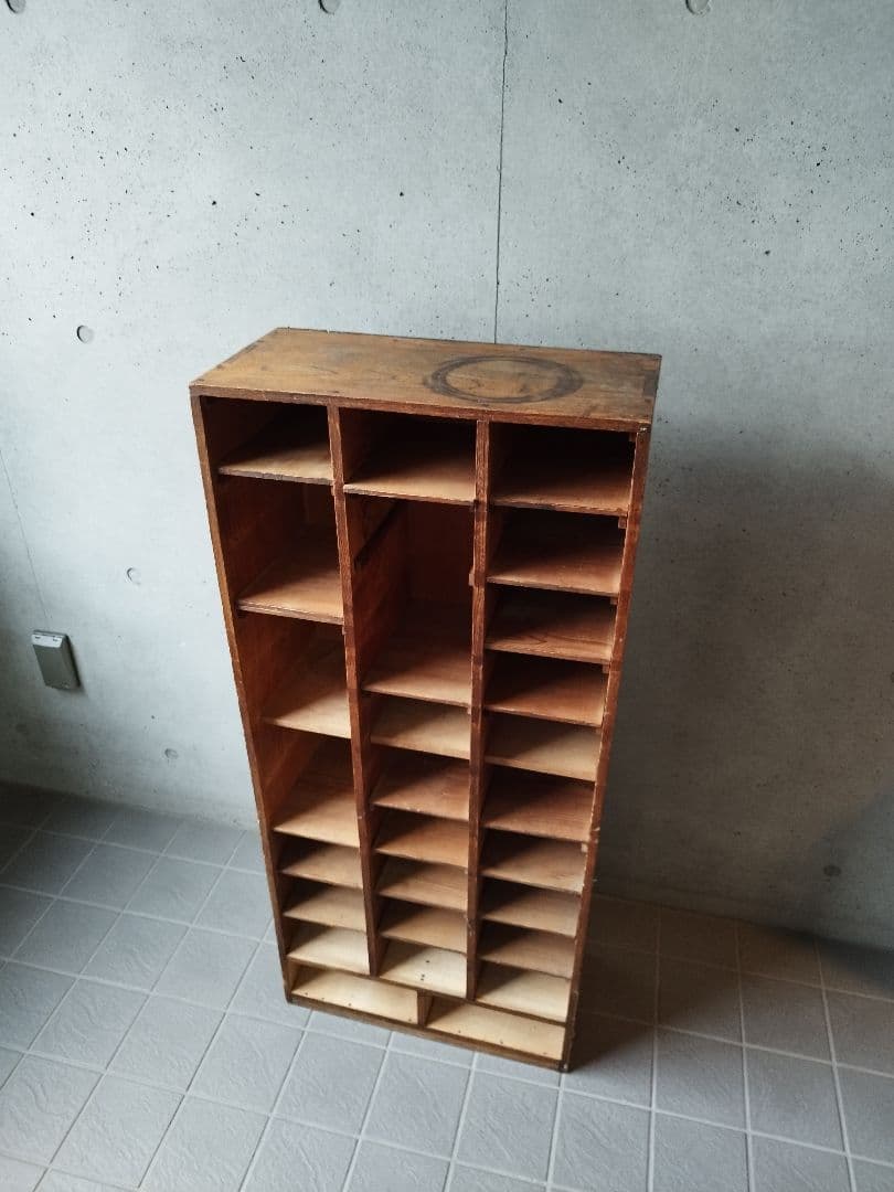 アンティーク　升目　棚　昭和　レトロ