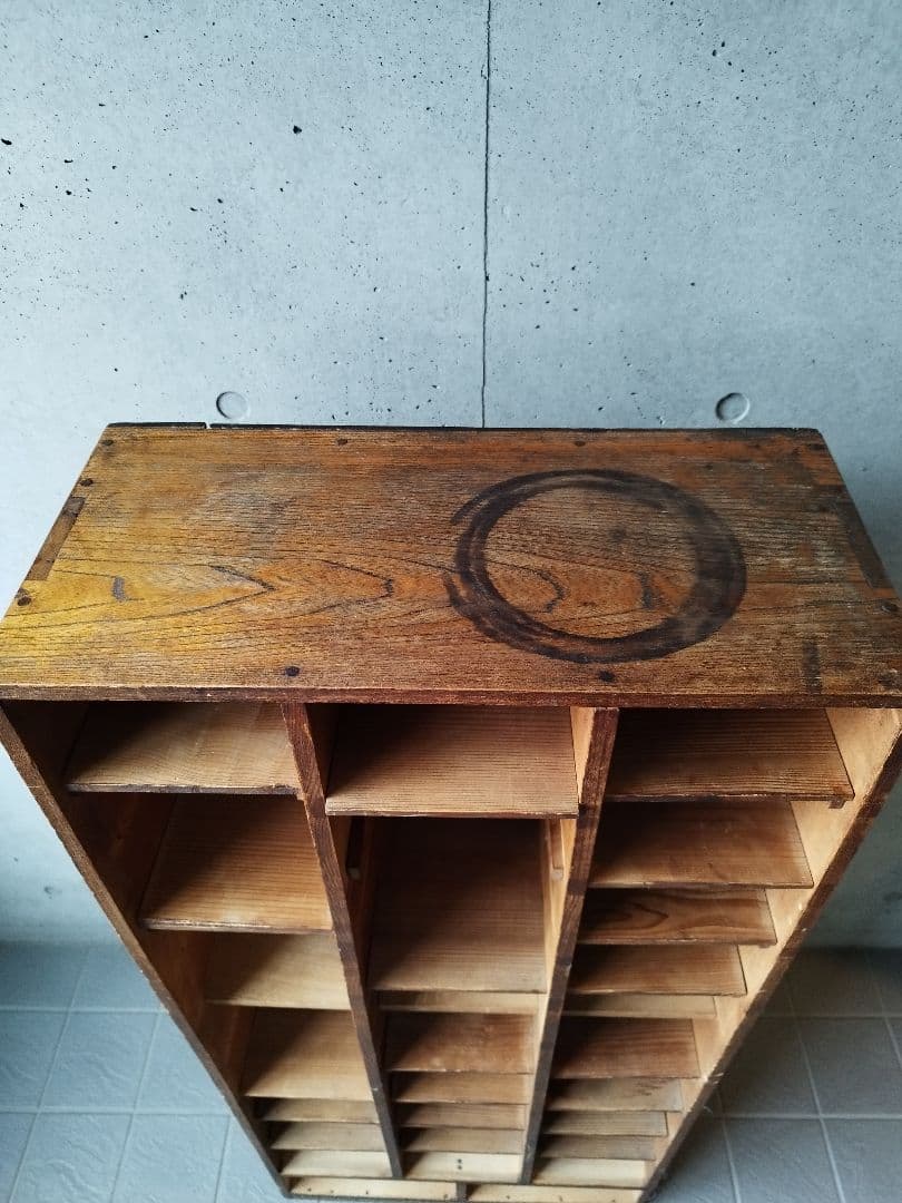 アンティーク　升目　棚　昭和　レトロ