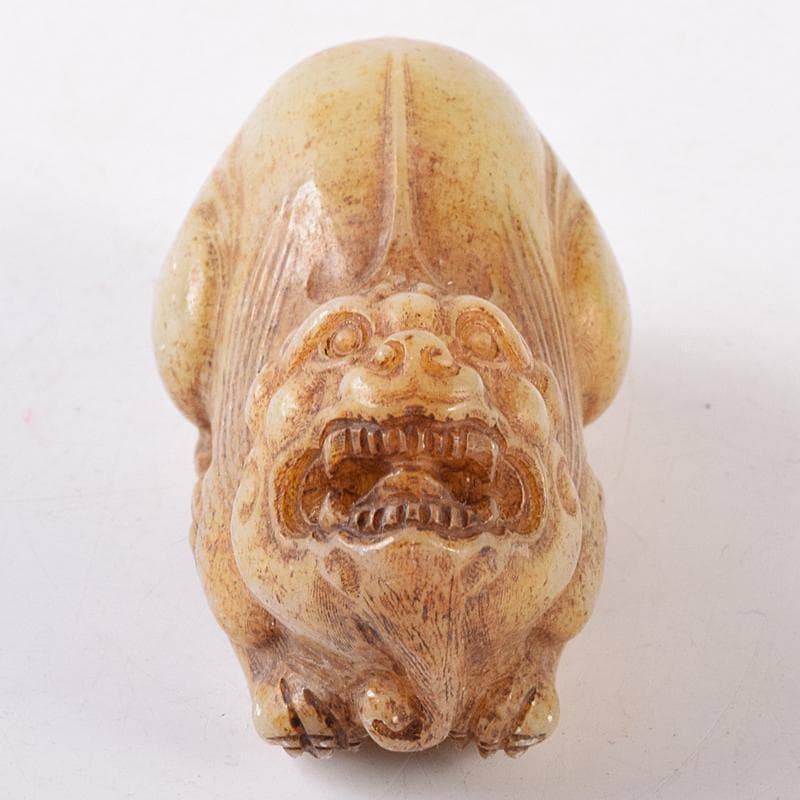 中国　玉石彫刻　獅子　神獣　根付　紙鎮　置物　C　7992E