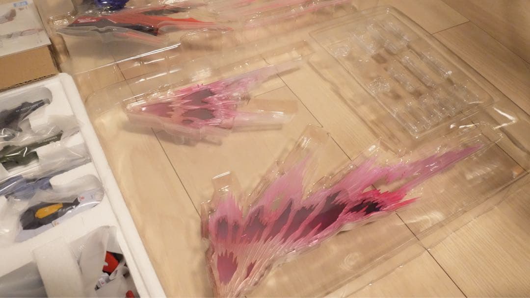 L BUILD メタルビルド デスティニーガンダム　ソウルレッド